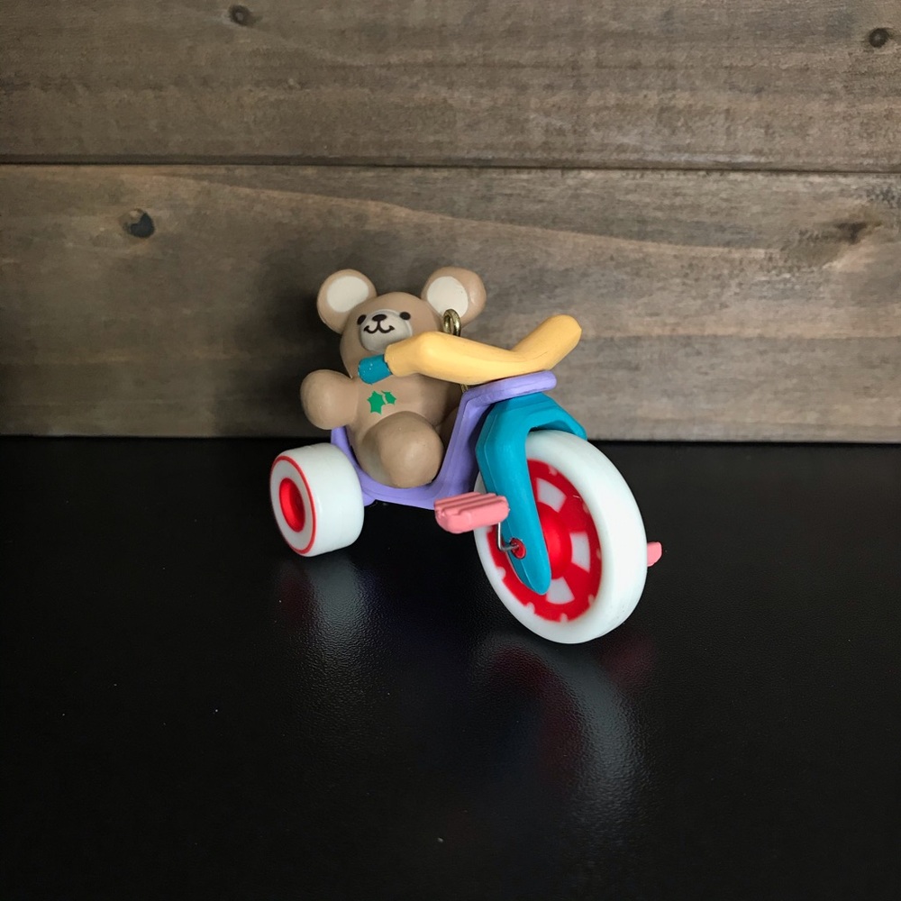 Hallmark 1985 Berry Smooth Ride Ornament